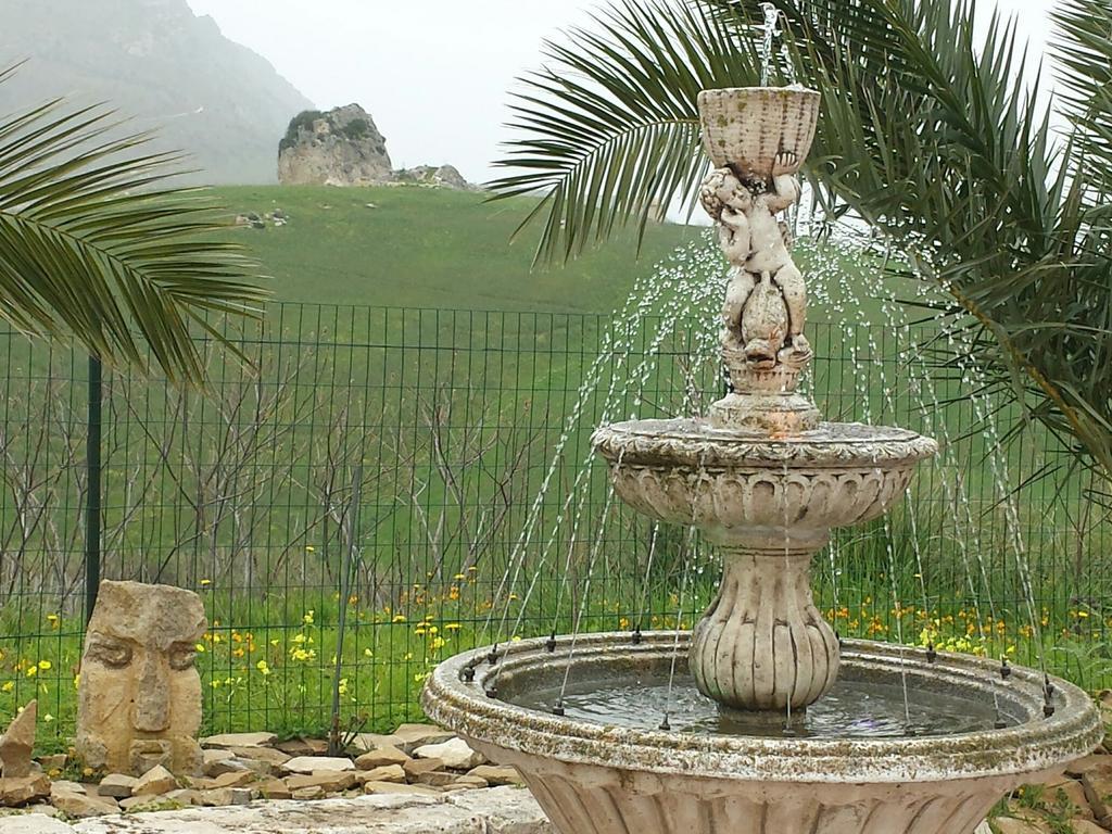 كالاتافيمي La Suite Di Segesta المظهر الخارجي الصورة